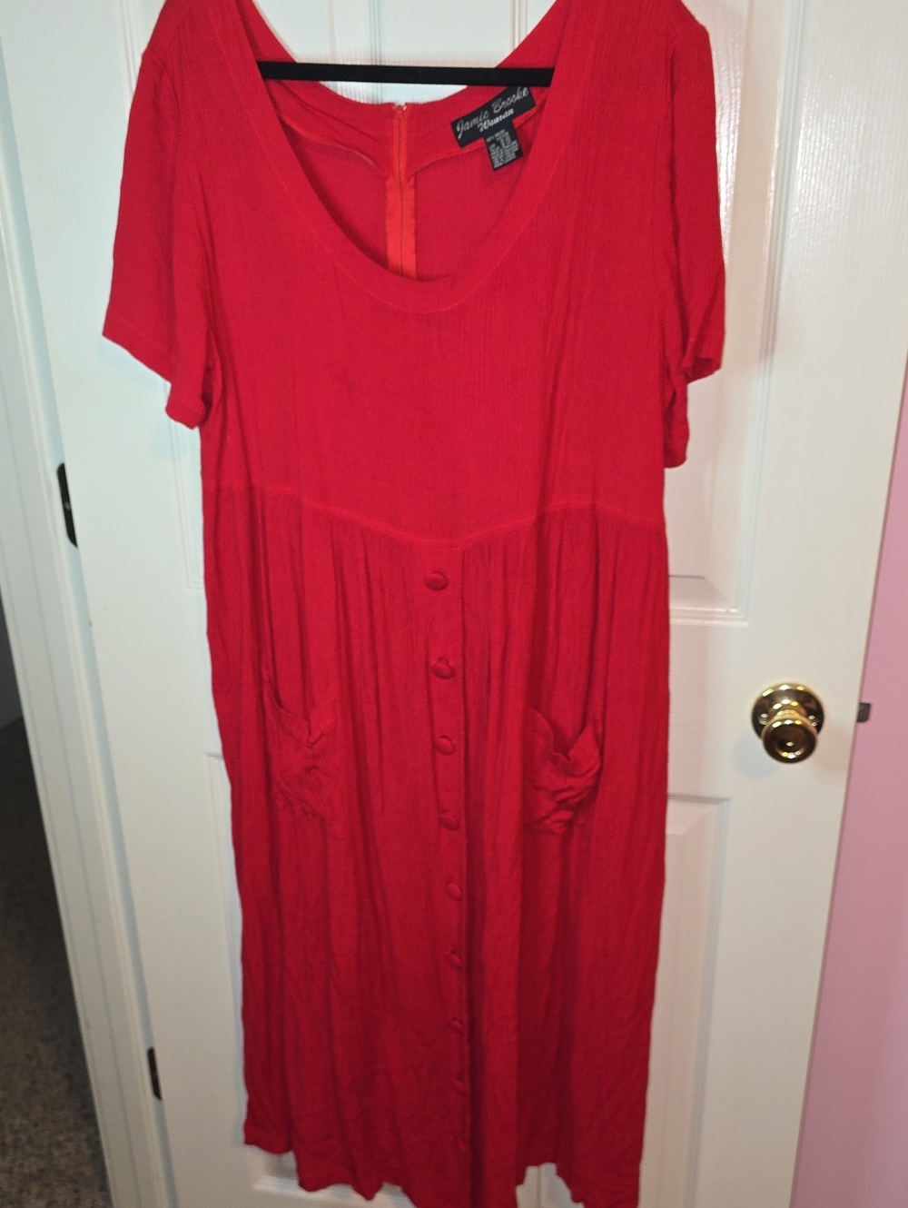Red Midi Dress with Scoop Neck and Button Front
